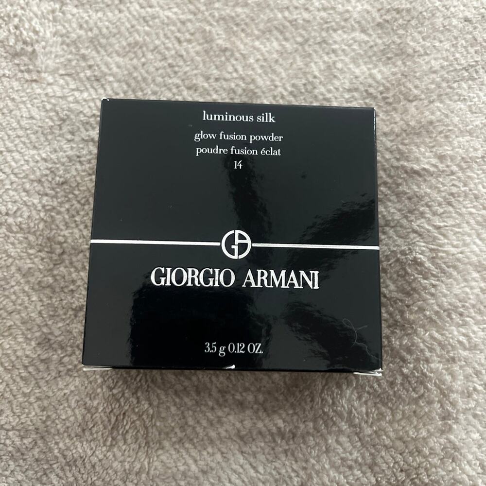 giorgio armani luminous silk glow fusion powder